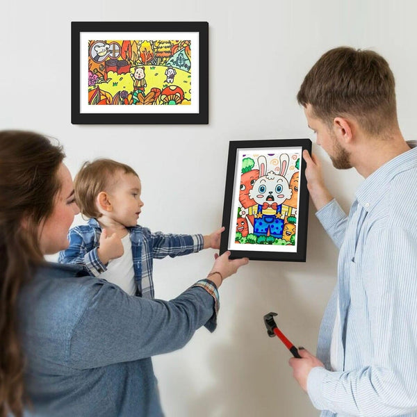 MoomiFrame™ – Swap & Showcase Kids’ Art Frame